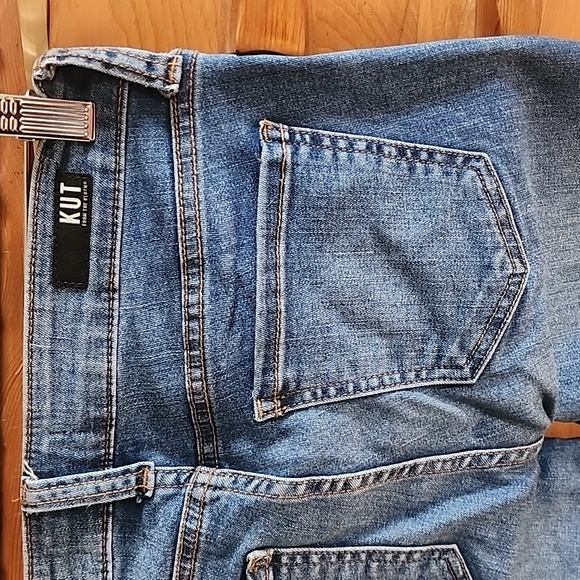 EUC Kut from the Kloth: Connie Ankle Skinny Jeans, Medium-wash, Size 2 - Picture 7 of 10